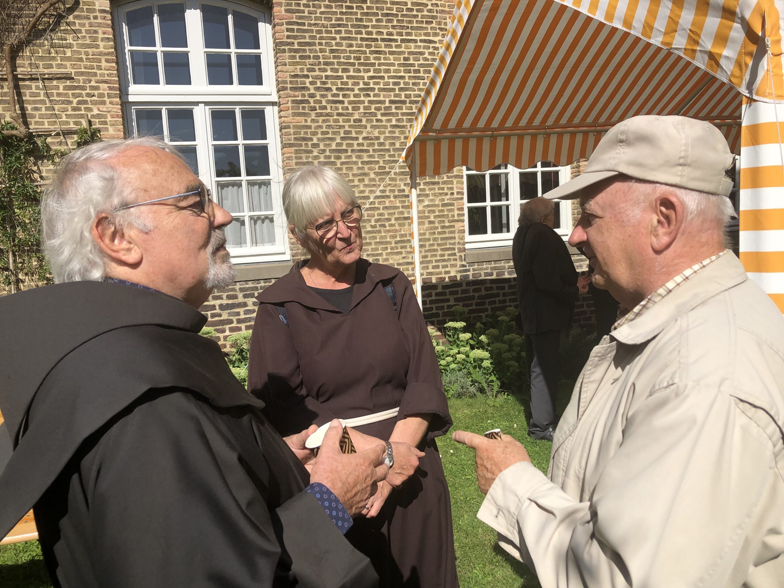 Column: Broederlijke bezoeken