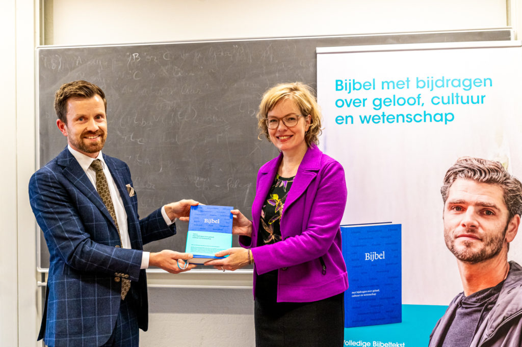 Nieuwe Bijbeleditie overbrugt kloof in wereldbeeld